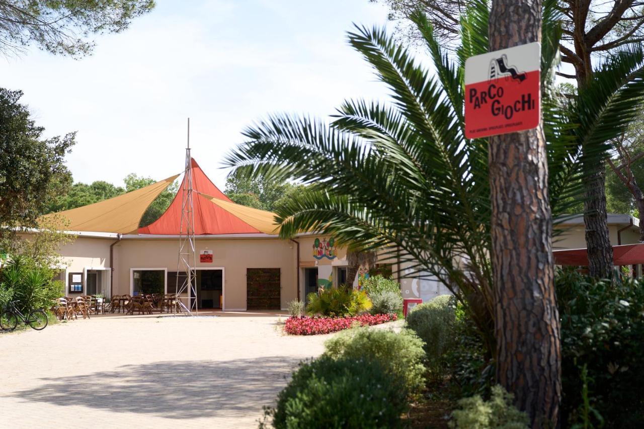 Camping Campo Dei Fiori Vada Eksteriør bilde
